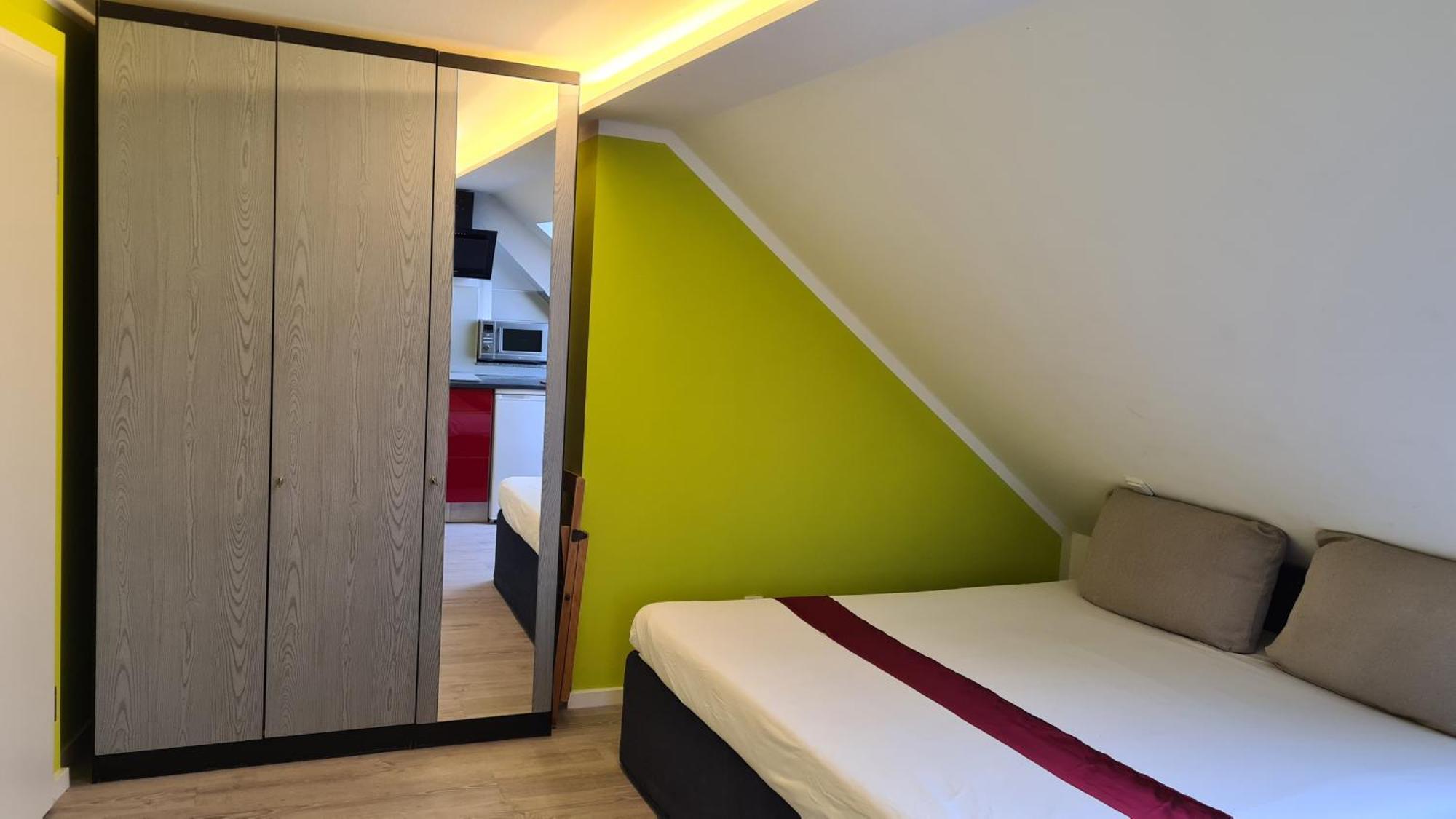 Helles Apartment In Berlin-Mariendorf ภายนอก รูปภาพ