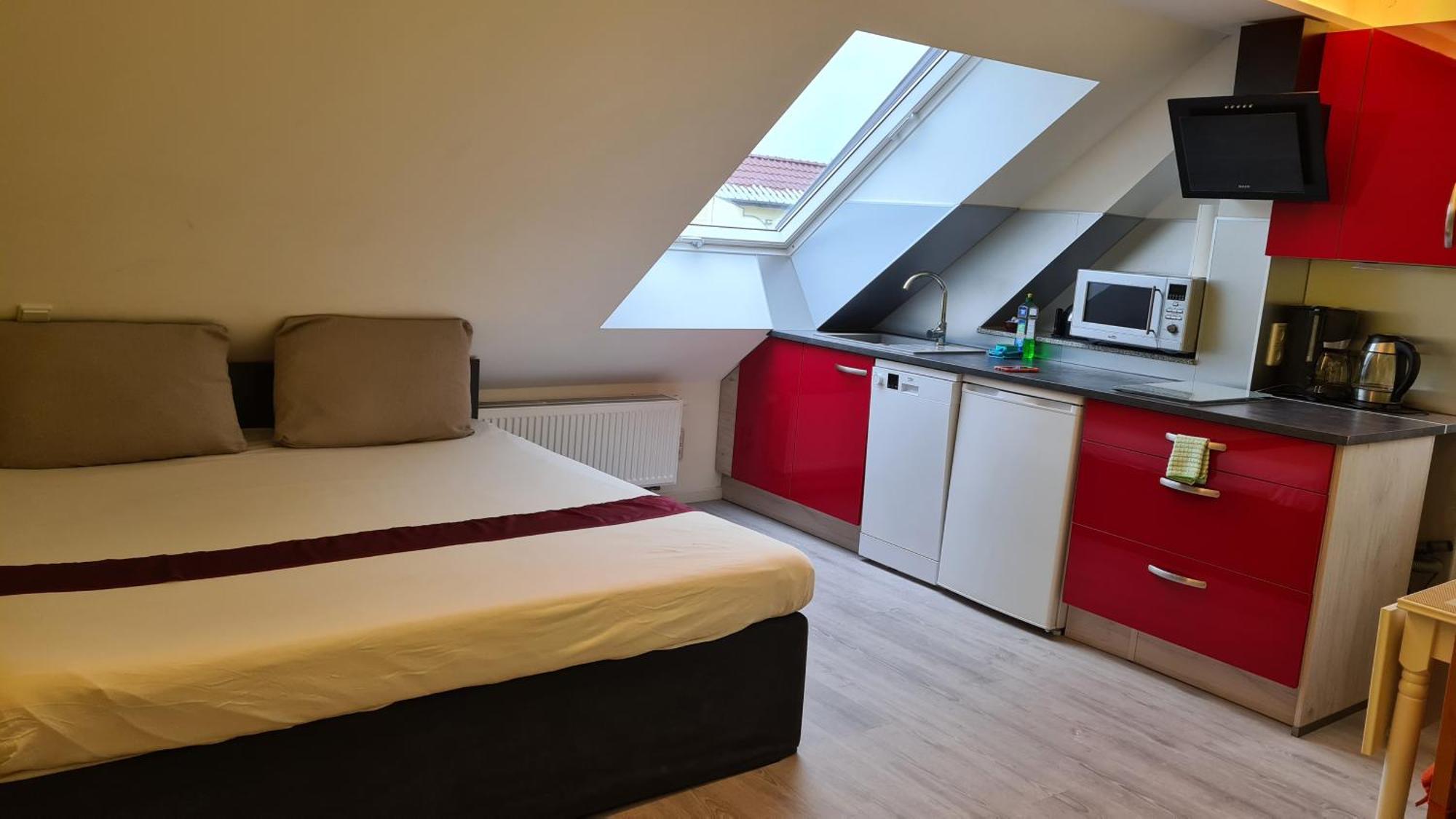 Helles Apartment In Berlin-Mariendorf ภายนอก รูปภาพ